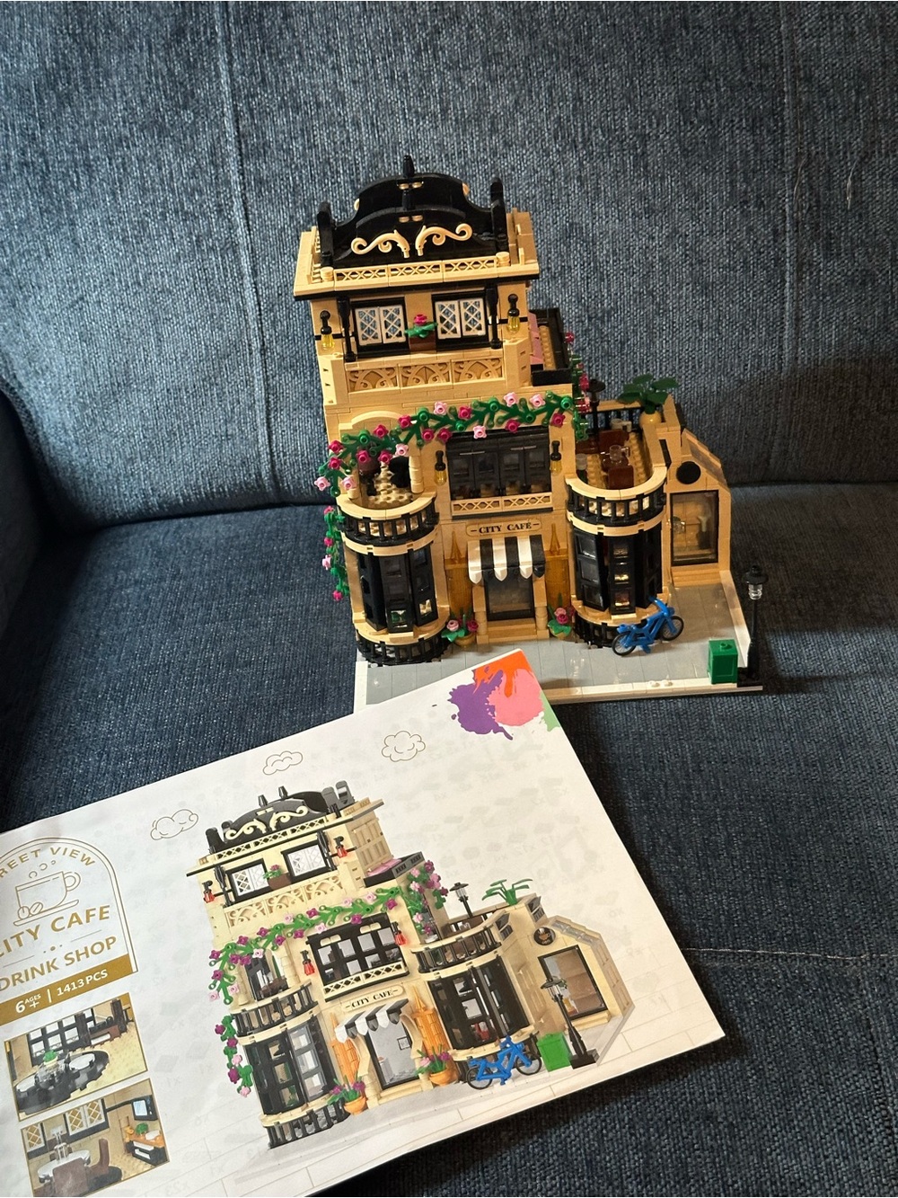 City Café Drink Shop 1413 piece MINI building block set.